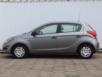 Hyundai i20 I Hatchback 5d Facelifting 1.2 DOHC 85KM 2013 Hyundai i20 1.2, Klima, zdjęcie 2