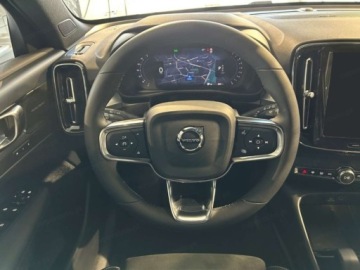 Volvo XC40 Crossover Facelifting 2.0 B3 163KM 2026 2.0 B3 Plus Dark (163 KM) Kamera o zasięgu 360°, zdjęcie 6
