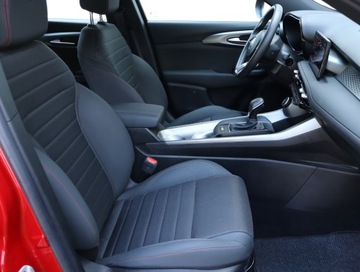 Alfa Romeo Tonale 2023 Alfa Romeo Tonale 1.5T 48V MHEV, Salon Polska, zdjęcie 8