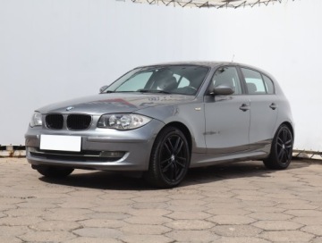BMW Seria 1 E81/E87 Hatchback 5d E87 2.0 118d 143KM 2009 BMW 1 118d, Navi, Klima, Klimatronic, Tempomat, zdjęcie 1