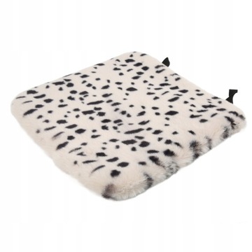 Универсальная подушка переднего сиденья.