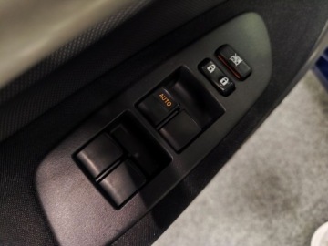 Toyota Auris I Hatchback 1.6 i 16V VVT-i 124KM 2007 Toyota Auris I 1.6 benzyna, Klima, 131 tyś km, zdjęcie 9