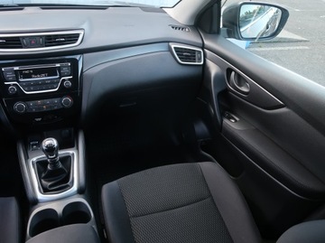 Nissan Qashqai II Crossover 1.2 DIG-T 115KM 2015 Nissan Qashqai 1.2 DIG-T, Salon Polska, Klima, zdjęcie 6