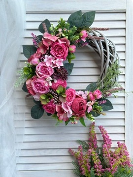 WIANEK WIOSENNY KWIATOWY NA DRZWI WIKLINOWY STROIK WIENIEC RÓŻOWY RÓŻE