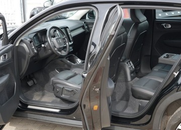 Volvo XC40 2020 Volvo XC40 T5 264 PS Inscription ACC Harman Hak Matrix Blis Webasto Keyless, zdjęcie 15