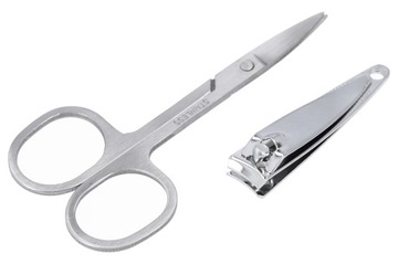 Маникюрный набор из кусачек и ножниц.