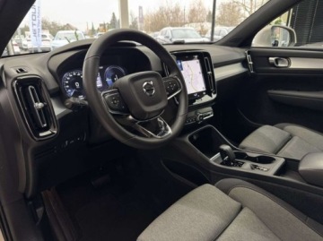 Volvo XC40 Crossover Plug-In Facelifting 1.5 T4 211KM 2022 Volvo XC 40 T4 Start Plug In Kamera cofania Ambiente Nawigacja CarPlay, zdjęcie 6