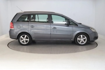 Opel Zafira B 1.9 CDTI ECOTEC 120KM 2006 Opel Zafira 1.9 CDTI, 7 miejsc, HAK, Klima,ALU, zdjęcie 5