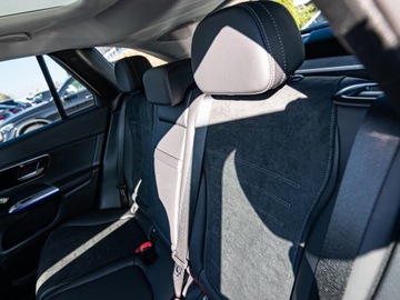 Mercedes GLC C254/X254 Coupe 2.0 300 258KM 2025 MERCEDES-BENZ GLC 300 4-Matic AMG Line 2.0 (258KM) 2025, zdjęcie 18