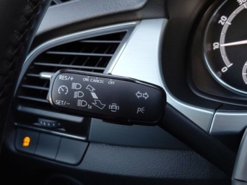 Skoda Fabia III Kombi Facelifting 1.0 TSI 95KM 2021 Skoda Fabia 1.0TSI 95KM Ambition SalonPL SerwisASO Kessy Kamera SmartLink, zdjęcie 19