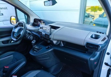 Peugeot Rifter Standard 1.5 BlueHDI 102KM 2020 Peugeot Rifter Peugeot Rifter 1.5 BlueHDI Active Pack SampS 1.5 Diesel, zdjęcie 3