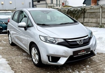 Honda Jazz IV Mikrovan 1.3 i-VTEC 102KM 2016 Honda Jazz podgrzewane fotele BEZWYPADKOWY czujniki RADAR 1.3 Benzyna 102KM, zdjęcie 10