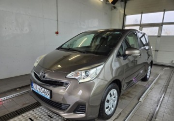 Toyota Verso-S 2015 Toyota Verso S Swiezo sprowadzony Zarejestrowany. 1.3 Benzyna 99KM, zdjęcie 15