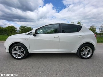 Seat Ibiza IV Hatchback 5d 1.4 MPI 85KM 2011 Seat Ibiza Seat Ibiza 1.4 MPI 16V Style Niemc..., zdjęcie 2