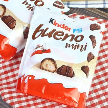 Kinder Bueno Mini 108г Ферреро Вафли с ореховой начинкой в ​​шоколаде в упаковке