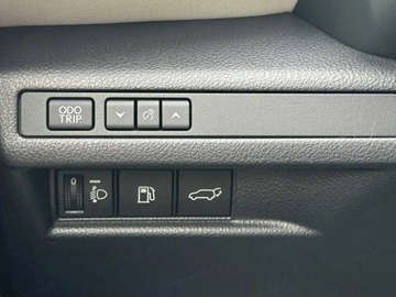 Lexus LBX 1.5 Hybrid 136KM 2025 Od ręki - Elegant 1.5 Hybrid 136KM | Podgrzewane fotele!, zdjęcie 3