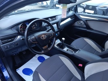 Toyota Avensis III Wagon Facelifting 2015 2.0 D-4D 143KM 2017 Toyota Avensis 2.0 D-4D Premium III (2009-) Toyota, zdjęcie 21