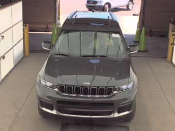 Jeep Grand Cherokee V 2023 Jeep Grand Cherokee L Limited 2023 3.6 Benzyna 293KM, zdjęcie 7