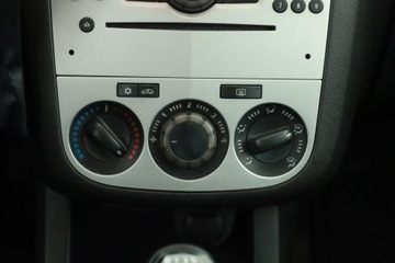 Opel Corsa D Hatchback 5d Facelifting 1.2 Twinport ECOTEC 85KM 2013 Opel Corsa 1.2, Salon Polska, Serwis ASO, Klima, zdjęcie 11