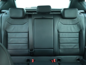 Seat Ateca SUV 1.6 TDI Ecomotive 115KM 2018 Seat Ateca 1.6 TDI, Automat, Skóra, Navi, Klima, zdjęcie 9