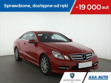 Mercedes Klasa E W212 Coupe 200 CGI BlueEFFICIENCY 184KM 2012 Mercedes E E 200, Salon Polska, Automat, Skóra