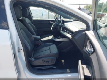 Audi Q4 2024 Audi Q4 e-tron Premium Plus 55 Quattro 2024 Elektryczny 335KM, zdjęcie 9