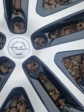 Комплект оригинальных колпаков Opel 5x115 Insignia B 17