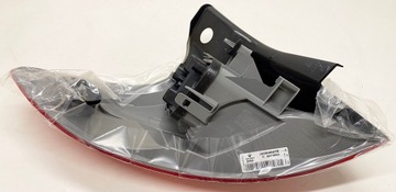 ORIGINÁLNÍ NOVÁ SVĚTLO PRAVÝ ZADNÍ + VLOŽKA ŽÁROVEK RENAULT MEGANE III 5D HB