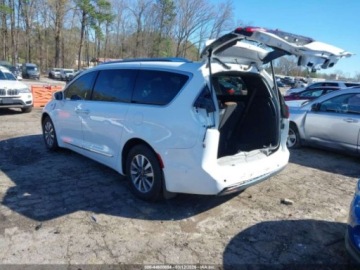 Chrysler Pacifica II 2021 Chrysler Pacifica Hybrid Limited 2021 3.6 Hybryda 287KM, zdjęcie 3
