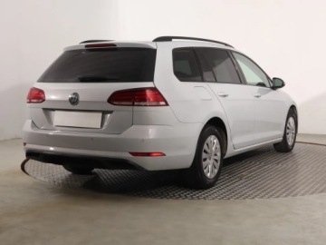 Volkswagen Golf VII Variant 1.6 TDI CR DPF BlueMotion Technology 90KM 2017 VW Golf 1.6 TDI, Salon Polska, Klima, Tempomat, zdjęcie 4