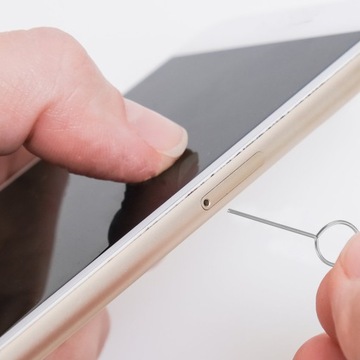 УНИВЕРСАЛЬНЫЙ ИНСТРУМЕНТ ДЛЯ ОТКРЫТИЯ МОБИЛЬНЫХ ТЕЛЕФОННЫХ КАРТ