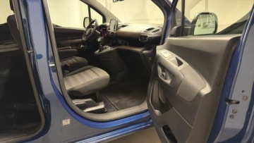 Opel Combo E Kombivan 1.5 Diesel 131KM 2022 Opel Combo Opel Combo Life wersja Elegance F-ra Vat 23 1.5 Diesel 131KM, zdjęcie 27