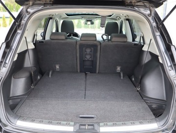 Nissan Qashqai I Crossover 2.0 140KM 2010 Nissan Qashqai+2 2.0 i, 4X4, Automat, 7 miejsc, zdjęcie 13