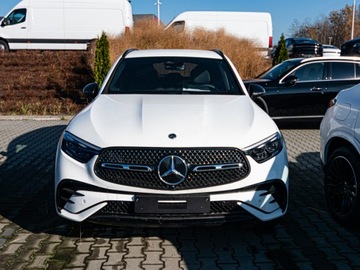 Mercedes GLC C254/X254 Coupe 2.0 220d 197KM 2025 MERCEDES-BENZ GLC 220 d 4-Matic AMG Line Suv 197KM 2025, zdjęcie 1