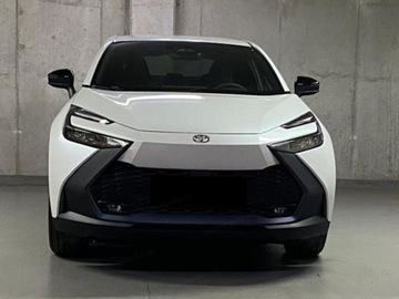 Toyota C-HR II SUV Plug-In 2.0  223KM 2025 Od ręki - Style 2.0 Hybrid Dynamic Force Plug-in 223KM | Podgrzewane fotele, zdjęcie 1