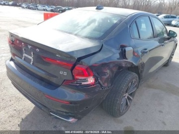 Volvo S60 III 2022 Volvo S60 2022 VOLVO S60 B5 INSCRIPTIONB5 MOMENTUM 2.0 Benzyna 247KM, zdjęcie 5