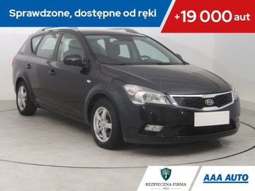 Kia Ceed I SW Facelifting 1.4 DOHC CVVT 90KM 2011 Kia Ceed 1.4 CVVT, Klima, Podgrzewane siedzienia