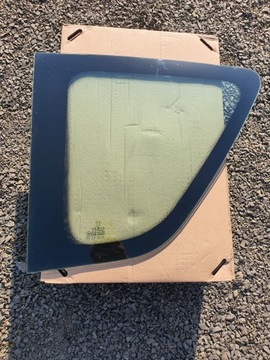 SKLO (OKNO) BOČNÍ KAROSERIE LEVÝ ZADNÍ PEUGEOT 1007