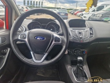 Ford Fiesta VII Hatchback 3d Facelifting 1.0 EcoBoost 100KM 2014 Ford Fiesta Pakiet zewnetrzny ST-line, Nawigacja Super utrzymana Benzyna, zdjęcie 27