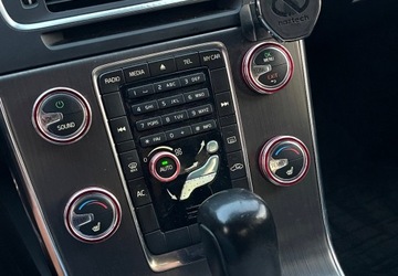 Volvo S60 II Sedan 2.0 D3 163KM 2010 Volvo S60 2.0 Diesel 163 Km D4 Momentum 2.0 Diesel 163KM, zdjęcie 23