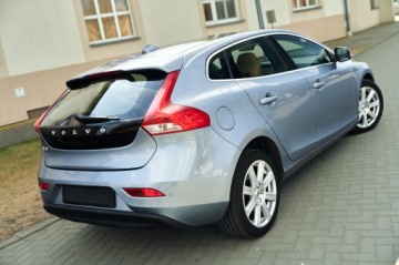 Volvo V40 II Hatchback Facelifting 2.0 D2 120KM 2018 VOLVO V40 INSCRIPTION PANORAMA JASNA SKÓRA AUTOMAT, zdjęcie 17