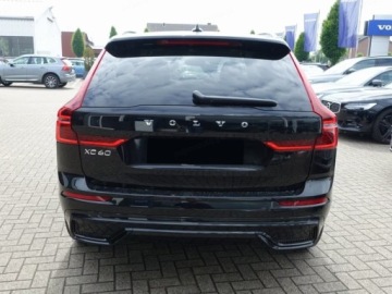 Volvo XC60 II 2026 2.0 B5 AWD Ultra Dark (250 KM) Hak holowniczy, składany, zdjęcie 3