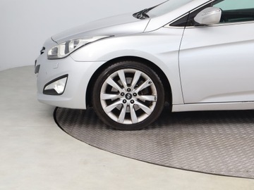 Hyundai i40 Kombi 2.0 GDI 177KM 2011 Hyundai i40 2.0 GDI, Automat, Skóra, Navi, Xenon, zdjęcie 13