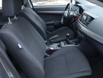Mitsubishi Lancer IX Sedan 1.6 MIVEC 117KM 2014 Mitsubishi Lancer 1.6 MIVEC, Salon Polska, zdjęcie 8