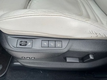 DS 5 2011 Citroen DS5 2,0D-160KM Zarejestrowany,Kamera Cofania, Navi, Led, Masaże..., zdjęcie 17