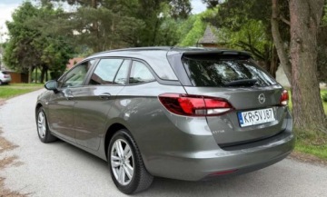 Opel Astra K Sportstourer Facelifting 1.5 Diesel 122KM 2021 Opel Astra Opel Astra 1.5 CDTI Elegance SampS 1.5 Diesel 122KM, zdjęcie 9