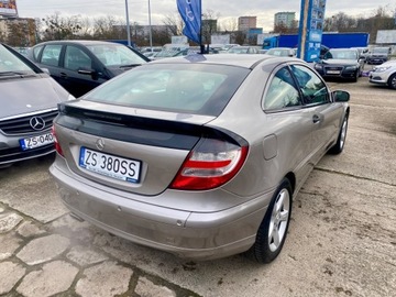 Mercedes Klasa C W203 Coupe W203 1.8 (C 180 Kompressor) 143KM 2006 Mercedes-Benz Klasa C 1.8 Benzyna 143KM, zdjęcie 8