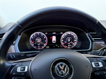 Volkswagen Passat B8 Variant 1.8 TSI BlueMotion Technology 180KM 2015 Volkswagen Passat Highline Digital Full LED DSG W-wa, zdjęcie 10