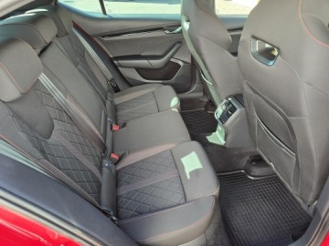 Skoda Octavia IV RS Liftback 2.0 TSI 245KM 2023 Skoda Octavia RS Challenge +Pakiety 2.0 TSI 245KM DSG Salon Polska FV 23%, zdjęcie 15