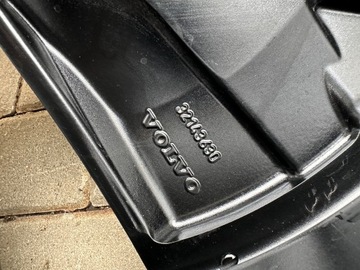 20" KOLA CELOROČNÍ RÁFKY PNEUMATIKY VOLVO C40 EX40 XC40 235/45/20